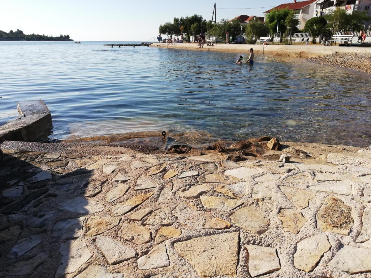 Apartman Andela Preko Kültér fotó
