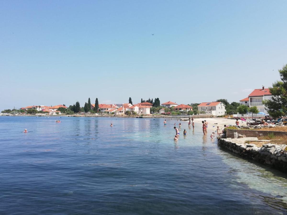 Apartman Andela Preko Kültér fotó